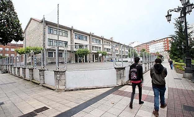 El colegio público Gesta, pendiente de un cambio de nombre. 