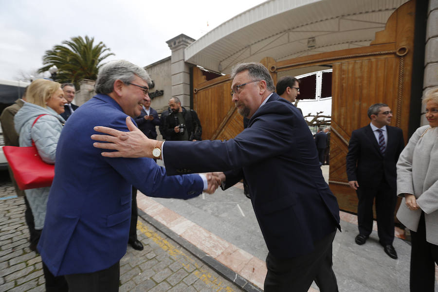 El ministro de Fomento, Íñigo de la Serna, ha analizado el presente y futuro de las infraestructuras en Asturias en el Fórum EL COMERCIO, organizado en colaboración con el SabadellHerrero. 