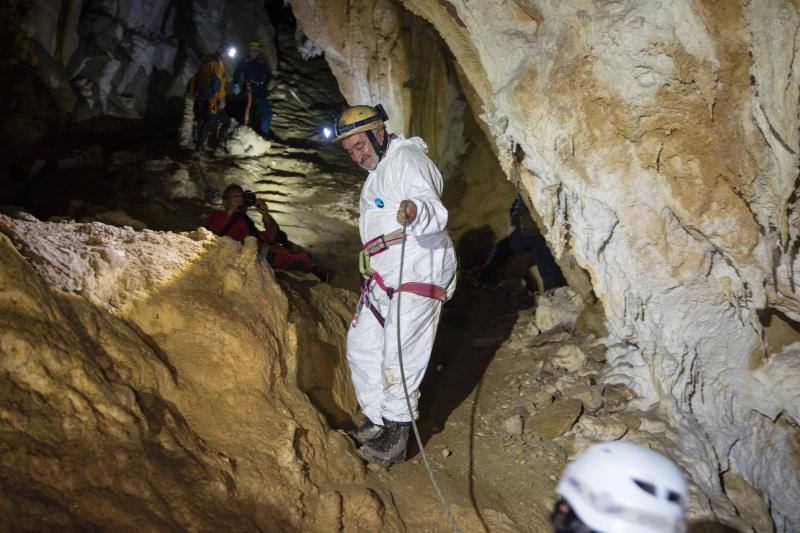 El Grupo Torreblanca recreó la primera bajada a la cueva de Tito Bustillo. En la recreación participaron algunos de los descubridores