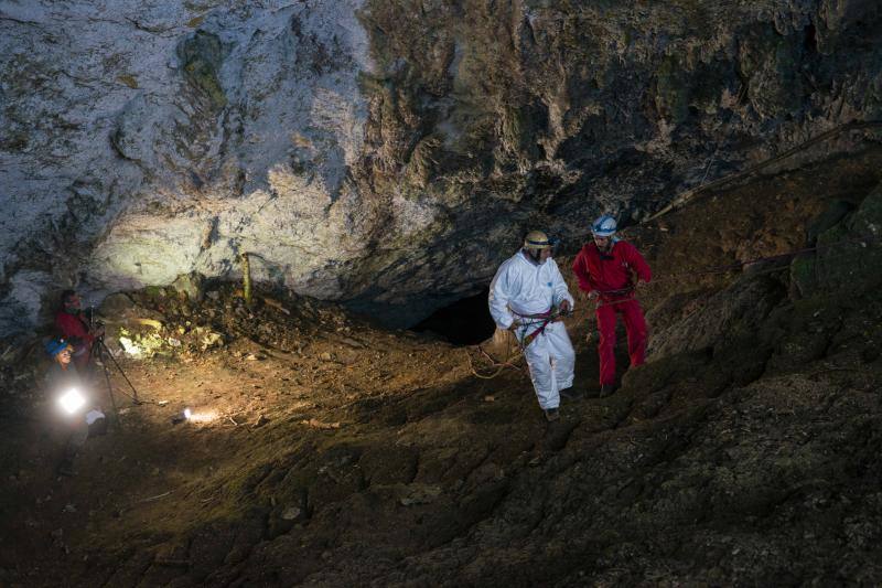 El Grupo Torreblanca recreó la primera bajada a la cueva de Tito Bustillo. En la recreación participaron algunos de los descubridores