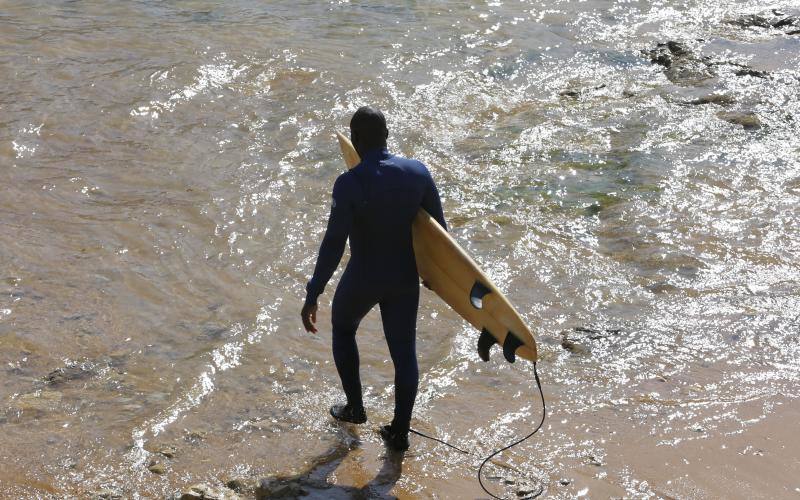 Fotos: Gijón, dispuesto a disfrutar del sol y del calor