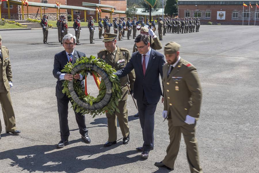 El delegado del Gobierno en Asturias, Mariano Marín, asiste al acto de conmemoración del XXX aniversario de la Unidad de Servicios del Acuartelamiento (USAC) Cabo Noval