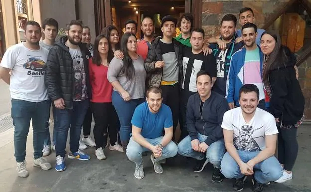 Germán regresa a su bar favorito de Fomento a los nueve meses de su agresión