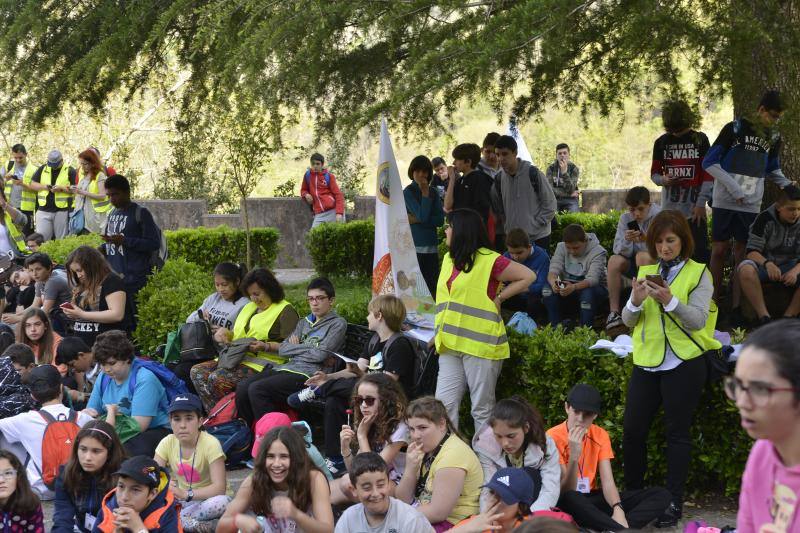 Fotos: Los jóvenes llenan Covadonga