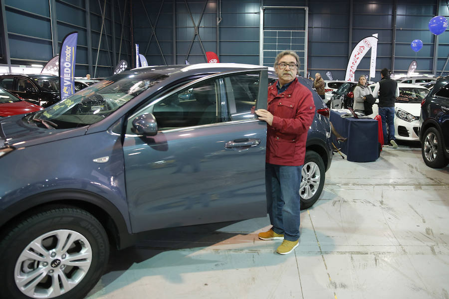 La sexta edición de esta feria ofrece variedad de coches y competitividad de precios en el recinto Luis Adaro.