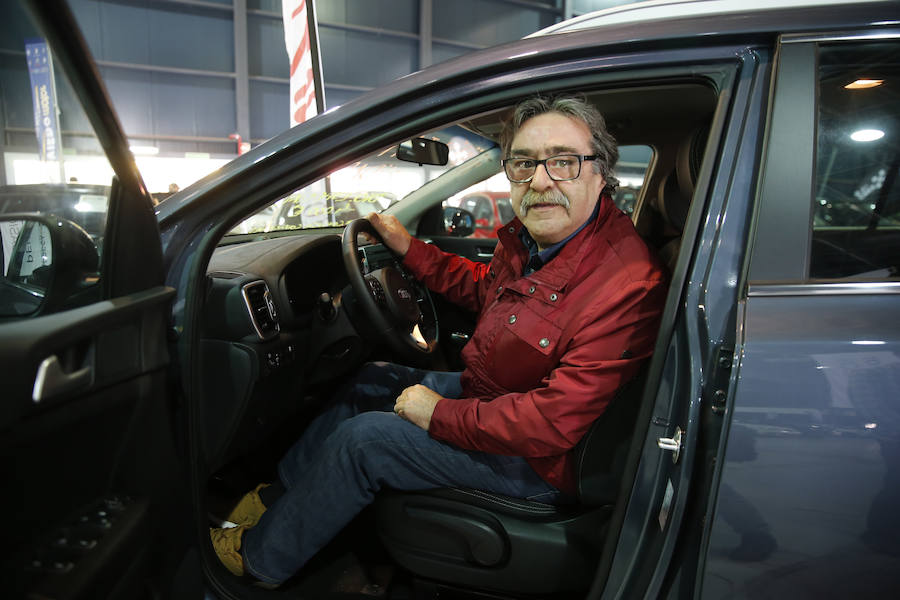 La sexta edición de esta feria ofrece variedad de coches y competitividad de precios en el recinto Luis Adaro.