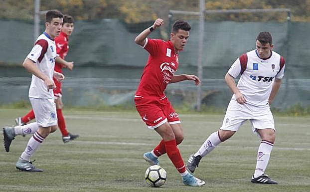 Partido disputado esta mañana en Les Caleyes. 