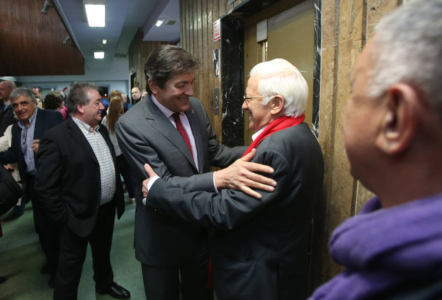 El sindicato entregó este viernes sus galardones en un acto en el que no faltaron las críticas a la escasa subida salarial y de las pensiones, la falta de igualdad y la sentencia de 'la Manada'