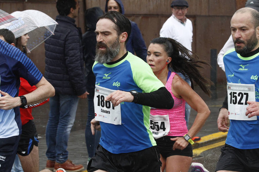 Fotos: ¿Estuviste en la EDP Media Maratón de Gijón? ¡Búscate! (1)