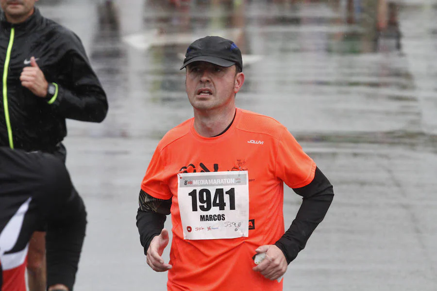 Fotos: ¿Estuviste en la EDP Media Maratón de Gijón? ¡Búscate! (1)