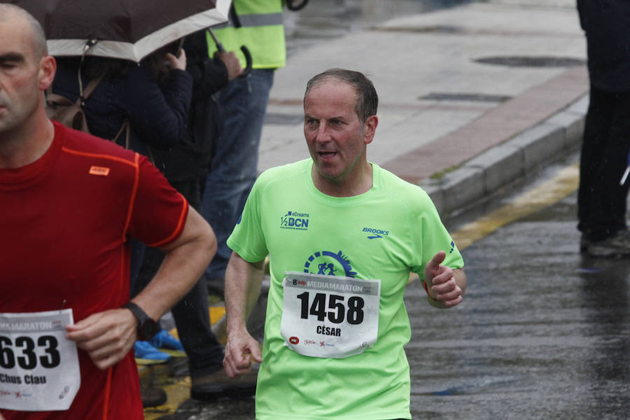 Fotos: ¿Estuviste en la EDP Media Maratón de Gijón? ¡Búscate! (2)
