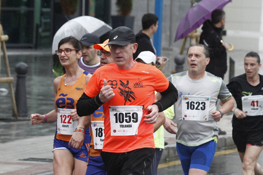 Fotos: ¿Estuviste en la EDP Media Maratón de Gijón? ¡Búscate! (2)