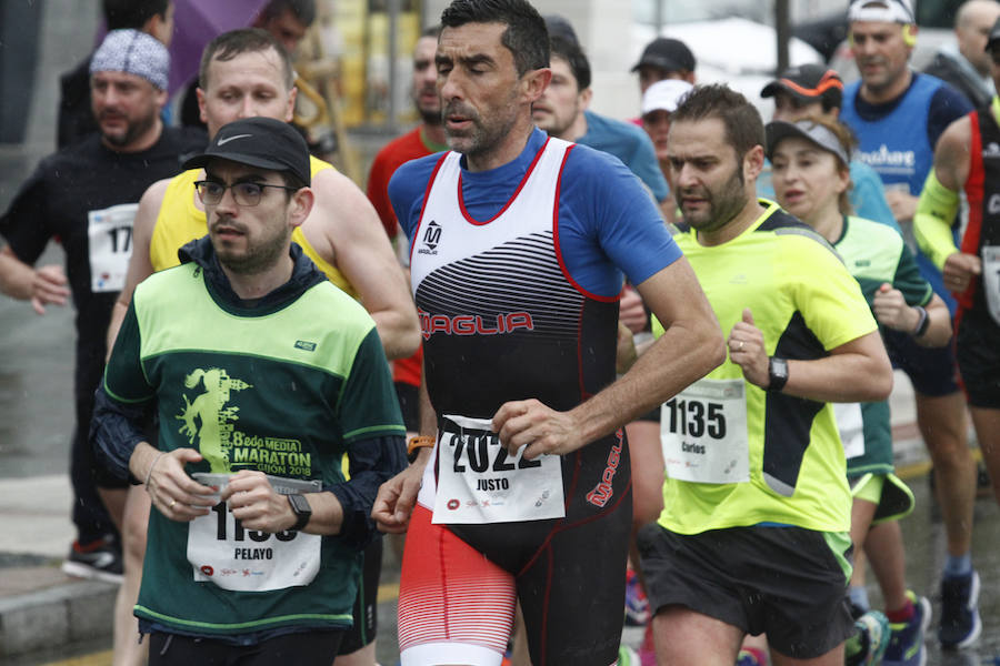 Fotos: ¿Estuviste en la EDP Media Maratón de Gijón? ¡Búscate! (2)