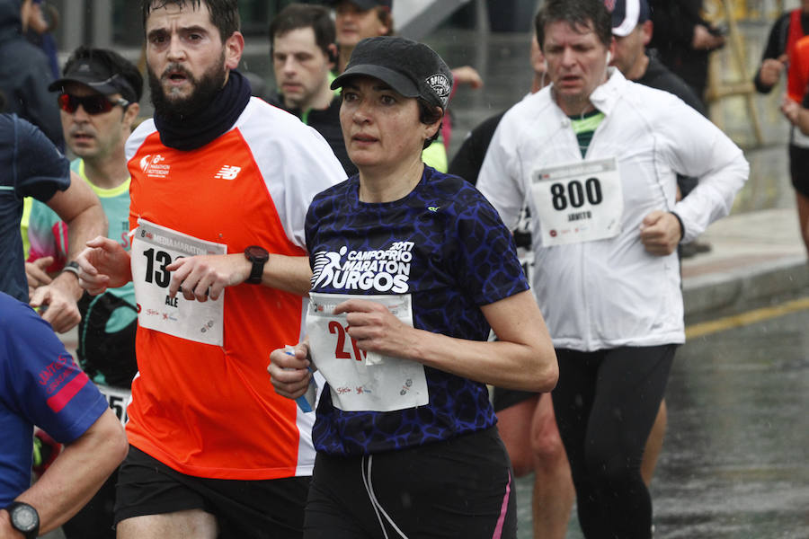 Fotos: ¿Estuviste en la EDP Media Maratón de Gijón? ¡Búscate! (2)