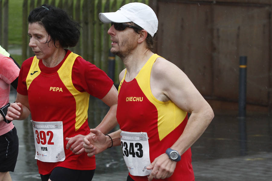 Fotos: ¿Estuviste en la EDP Media Maratón de Gijón? ¡Búscate! (2)