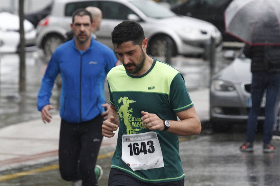 Fotos: ¿Estuviste en la EDP Media Maratón de Gijón? ¡Búscate! (2)