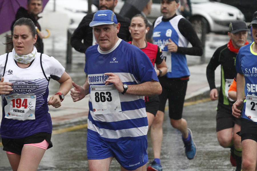 Fotos: ¿Estuviste en la EDP Media Maratón de Gijón? ¡Búscate! (2)