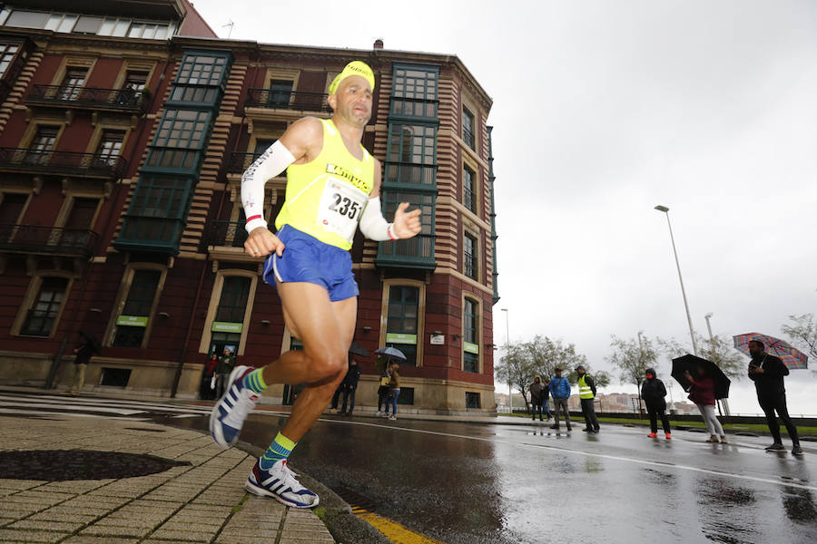 Fotos: ¿Estuviste en la EDP Media Maratón de Gijón? ¡Búscate! (4)