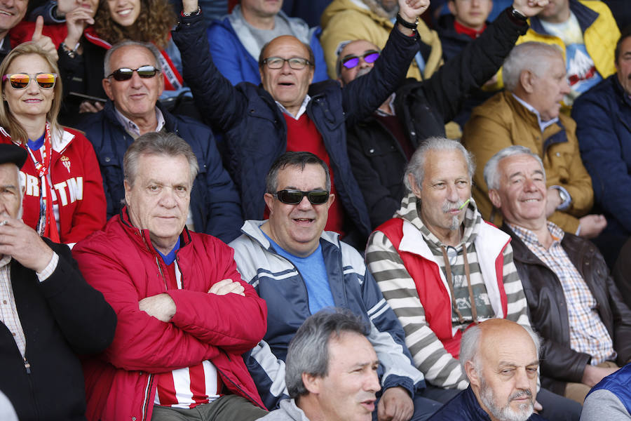 Fotos: ¿Estuviste en el Sporting B - Albacete? ¡Búscate!