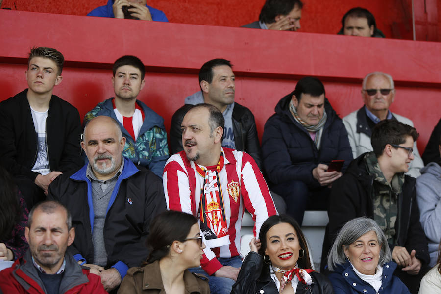 Fotos: ¿Estuviste en el Sporting B - Albacete? ¡Búscate!