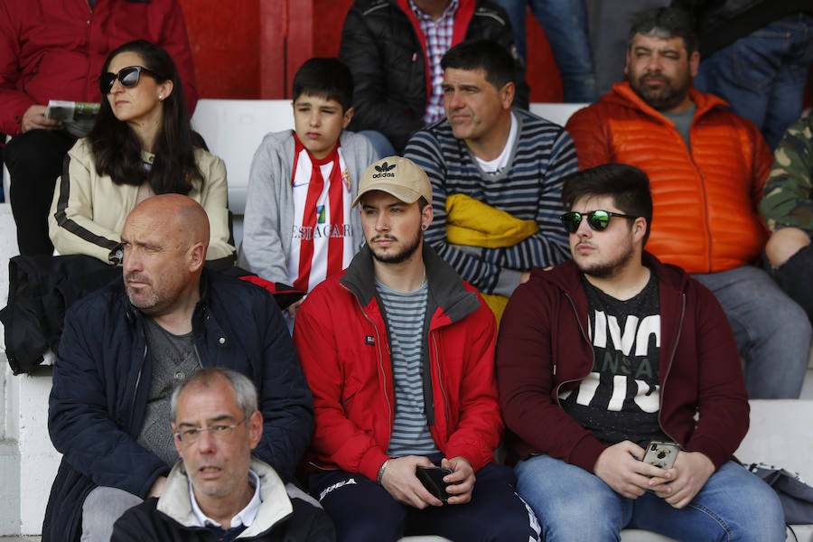 Fotos: ¿Estuviste en el Sporting B - Albacete? ¡Búscate!