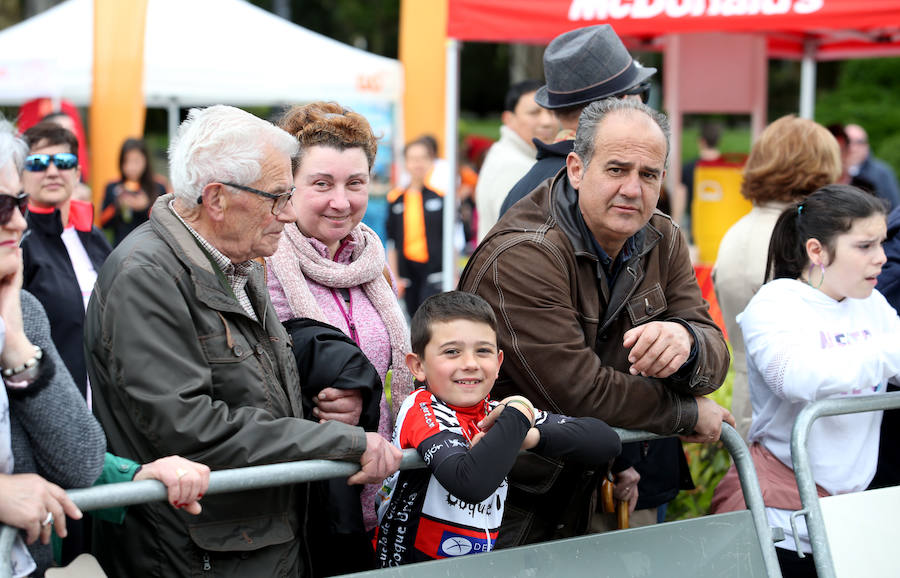 La prueba se cerró este domingo con las ya tradicionales carreras solidarias -en favor de la Asociación Galbán de ayuda a las familias de niños con cáncer-