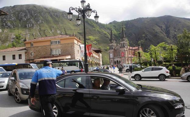 El puente pasa de puntillas