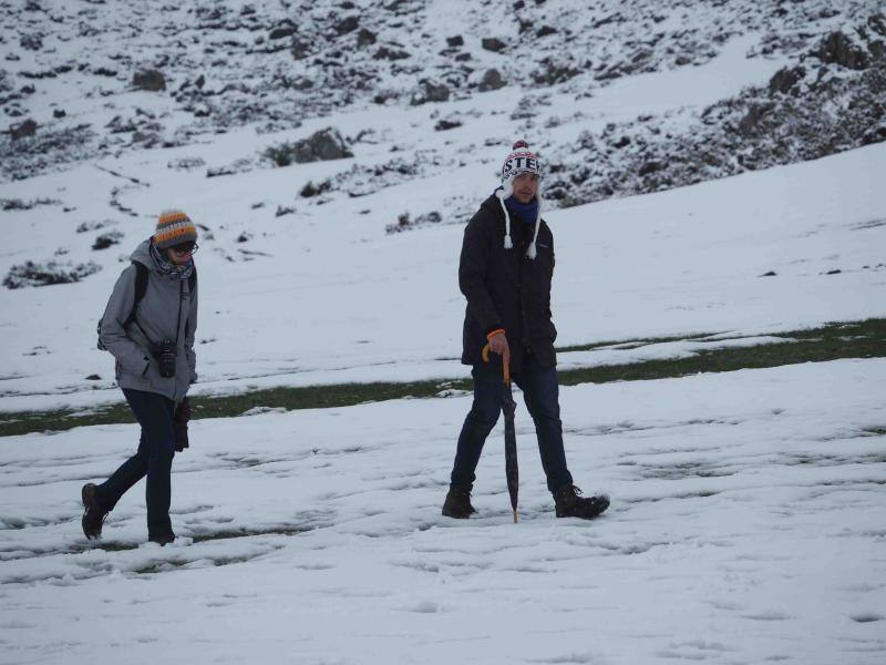 Fotos: Los Lagos, cubiertos de nieve a las puertas de mayo