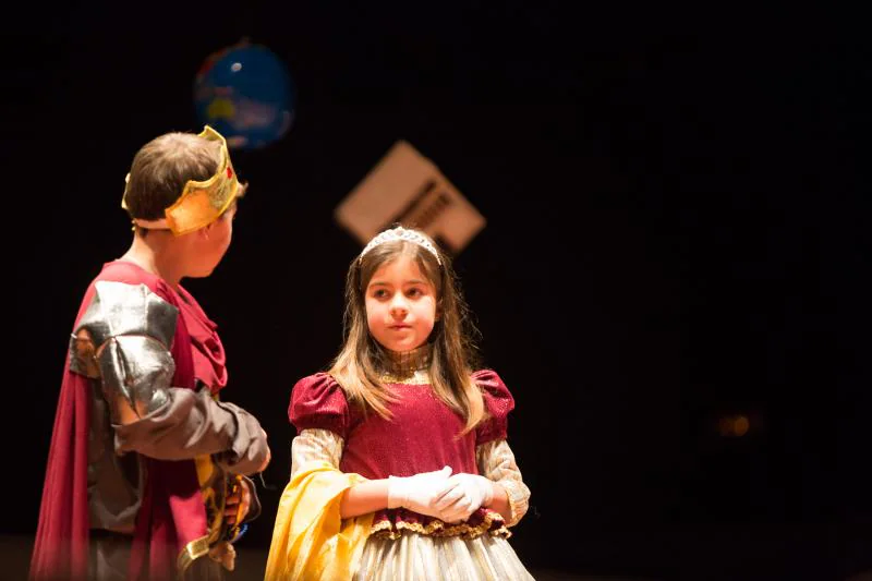 Cuatrocientos escolares participan en actividades basadas en la obra de la escritora Berta Piñán 