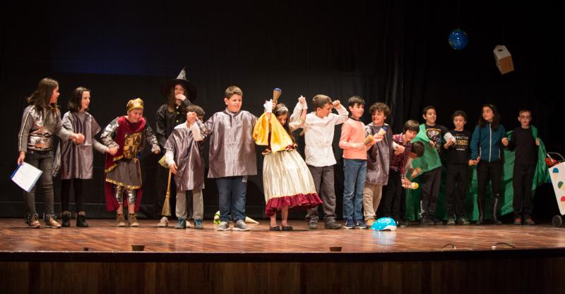 Cuatrocientos escolares participan en actividades basadas en la obra de la escritora Berta Piñán 