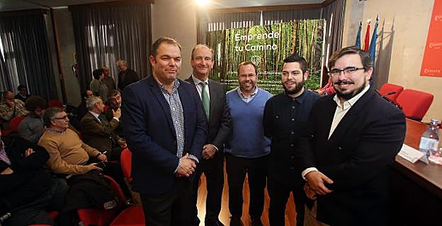 Carlos Paniceres, Fernando Fernández-Kelly, Julio Bobes, Rubén Rosón y Álvaro Solano. 