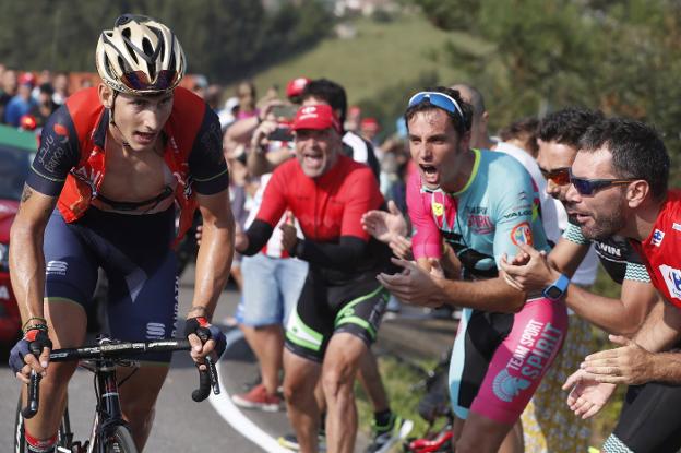 Cortina fue protagonista en la ascensión a San Martín de Huerces de la Vuelta 2017. 