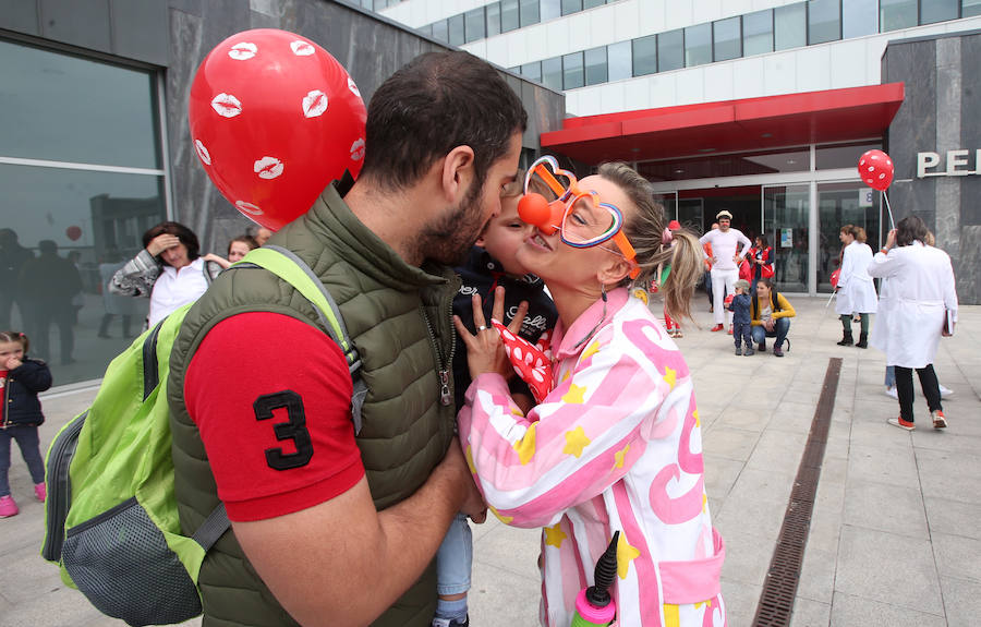 Fotos: Día Internacional de la Infancia Hospitalizada en el HUCA