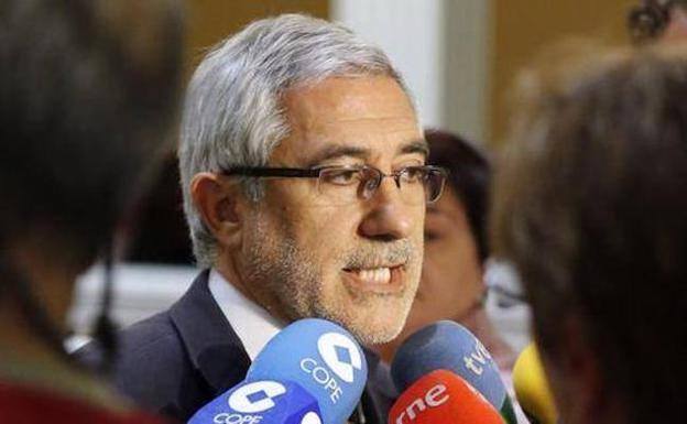 Llamazares advierte de que la autonomía de IU Asturias «no está en venta»