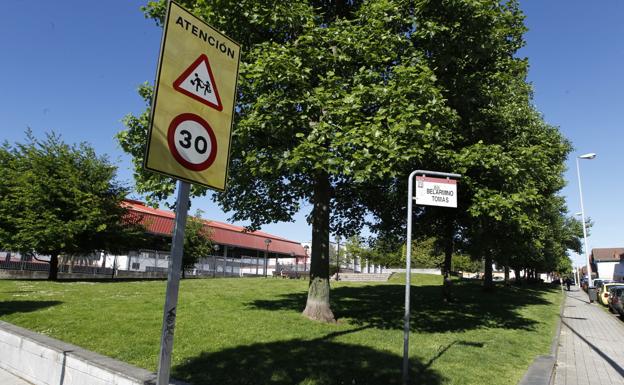 La Policía detiene a un vecino de Gijón por exhibicionismo en un parque en El Coto