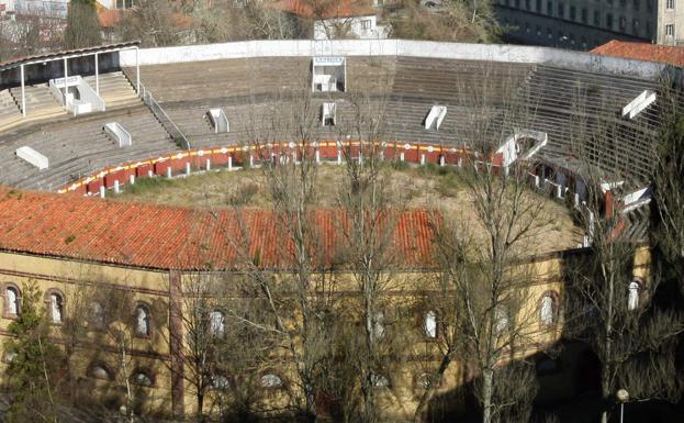 SOS Viejo Hospital pide tirar la plaza de toros para construir el pabellón del Oviedo Baloncesto