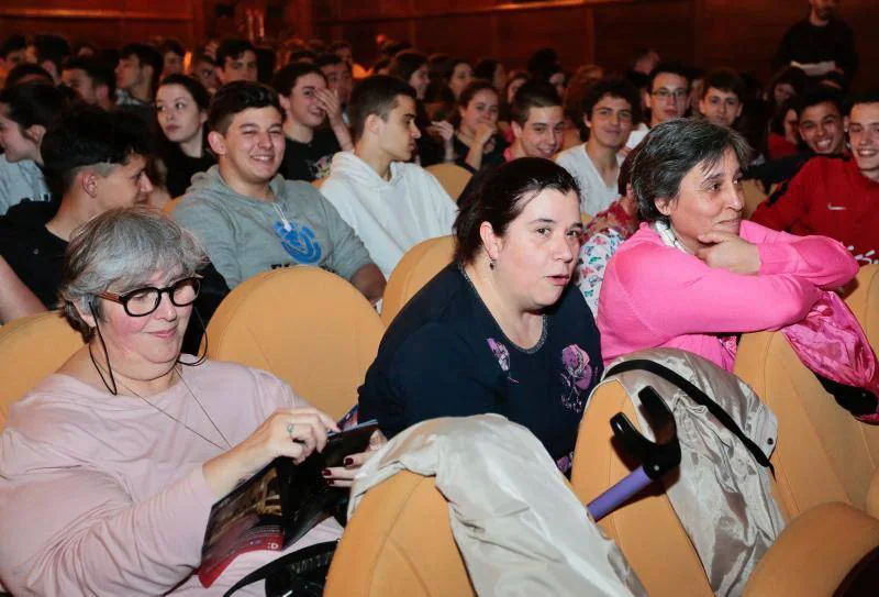 Fotos: Final de la I Liga de Debate Escolar Municipal de Gijón