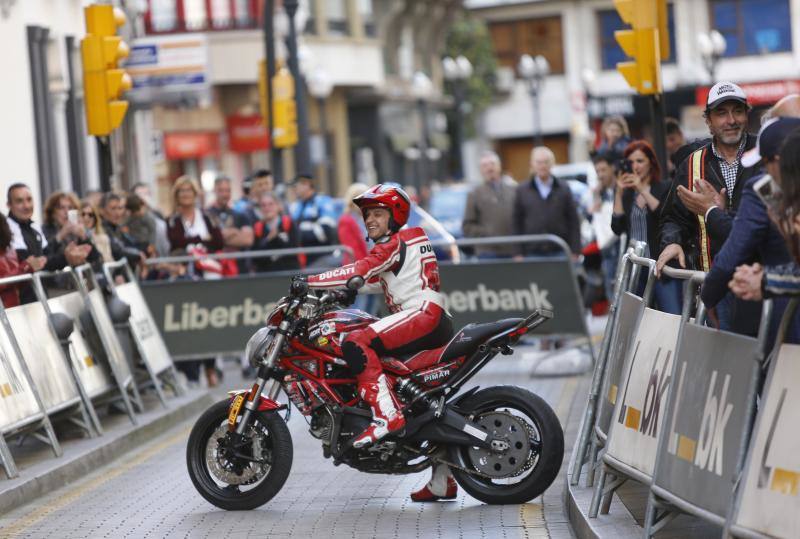 El piloto Emilio Zamora realizó una exhibición de cara al evento que se celebrará los próximos 8, 9 y 10 de junio.