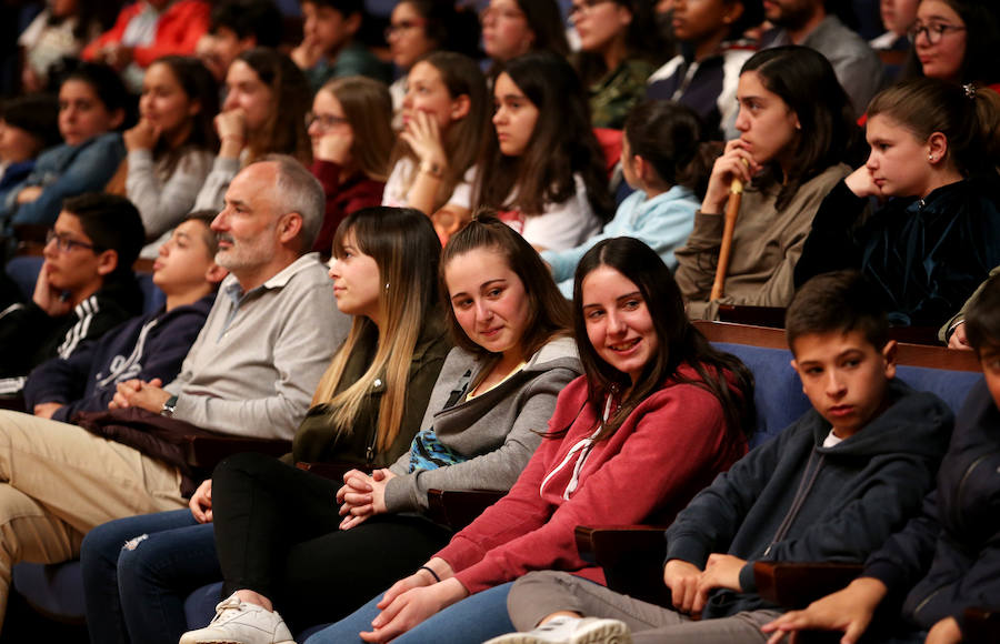 El Auditorio Príncipe Felipe de Oviedo acoge la segunda jornada del programa Link Up dirigido a niños de entre 9 y 13 años. 