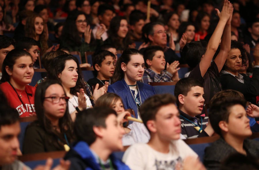 El Auditorio Príncipe Felipe de Oviedo acoge la segunda jornada del programa Link Up dirigido a niños de entre 9 y 13 años. 