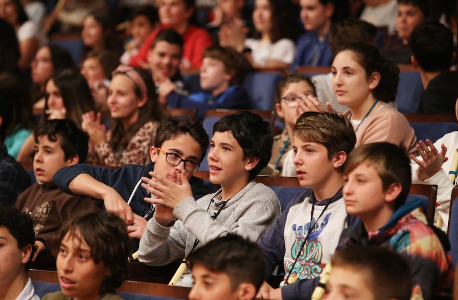 El Auditorio Príncipe Felipe de Oviedo acoge la segunda jornada del programa Link Up dirigido a niños de entre 9 y 13 años. 