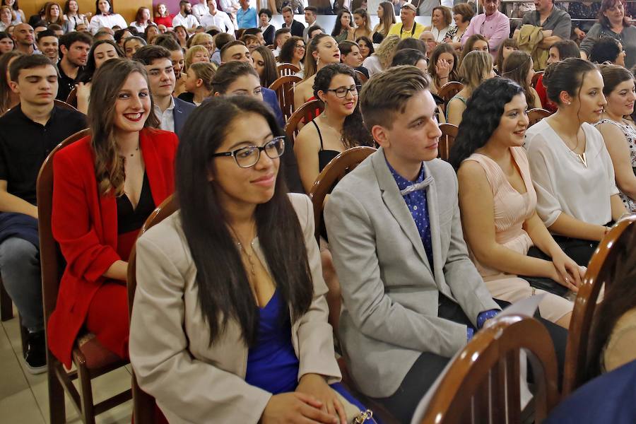 Fotos: Graduación de los alumnos del IES Padre Feijoo