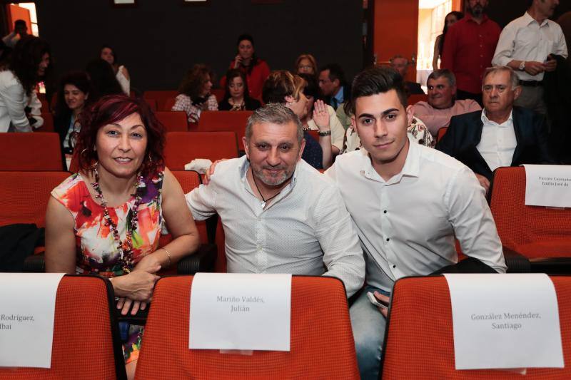 Fotos: Graduación de los alumnos del IES Piles