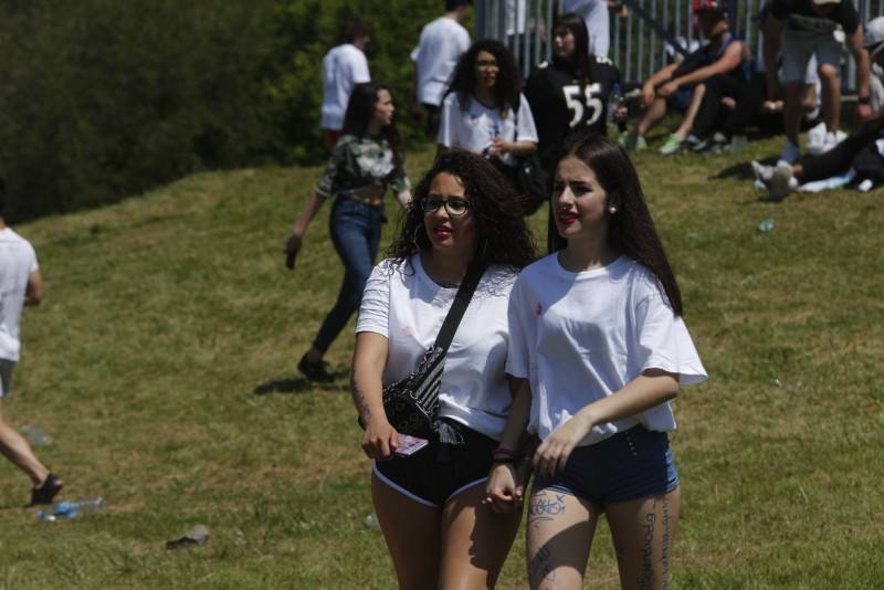 Miles de personas han disfrutado de un Martes de Campo soleado que ha llenado numerosos rincones de Oviedo.