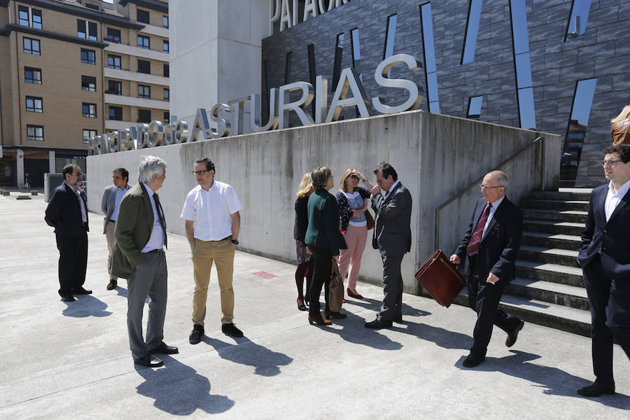 Fotos: Jueces y fiscales asturianos secunda la huelga nacional 