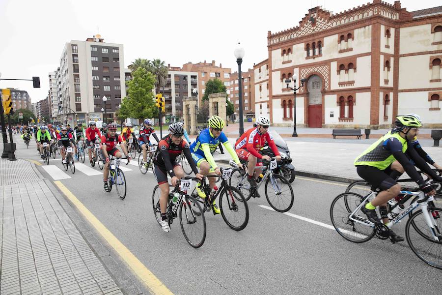 Fotos: Marcha Cicloturista Villa de Gijón (2)