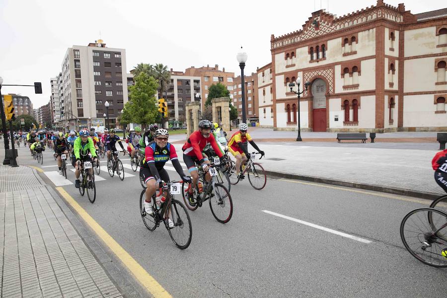 Fotos: Marcha Cicloturista Villa de Gijón (2)