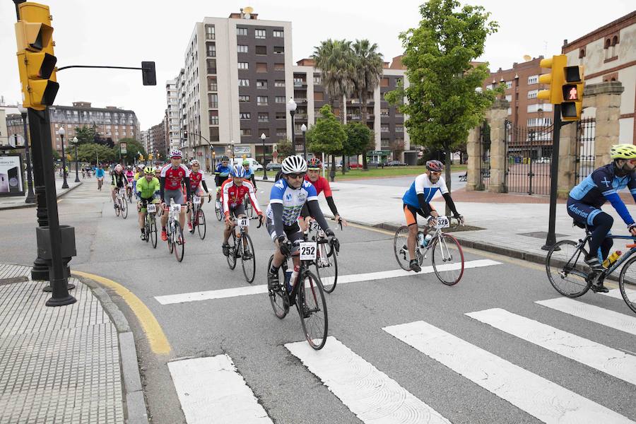 Fotos: Marcha Cicloturista Villa de Gijón (2)