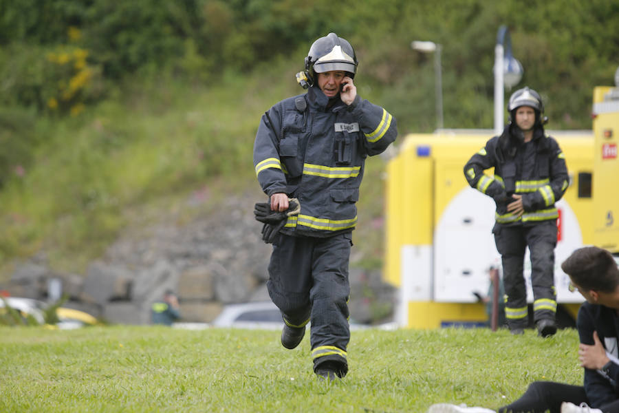 250 efectivos de diversos organismos y administraciones pusieron a prueba su capacidad de respuesta ante grandes emergencias como un accidente de avión o una oleada de incendios