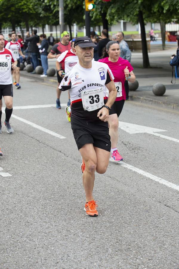 850 personas se sumaron a esta inciativa solidaria organizada por el Centro Comunitario de Sangre y Tejidos de Asturias, con el patrocinio de la Fundación EdP y la colaboración del Ayuntamiento de Gijón, la Dirección General de Deportes y EL COMERCIO